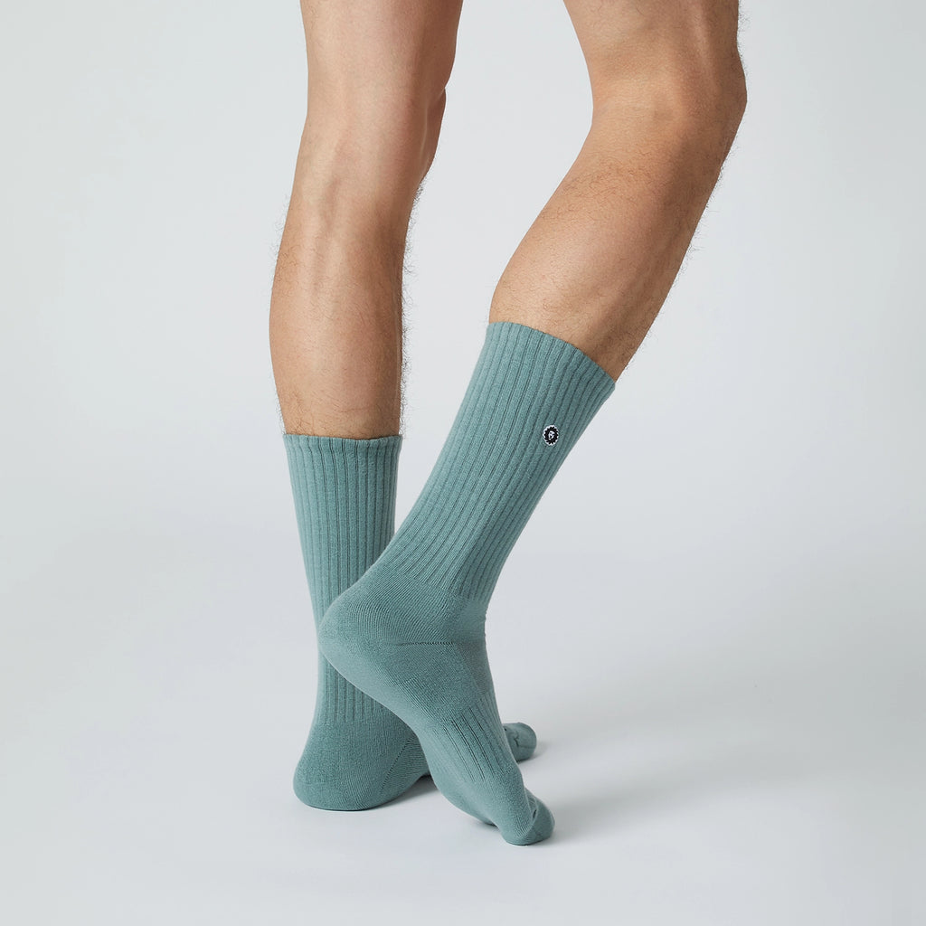 Athletic Essentials Lion - Sage Green