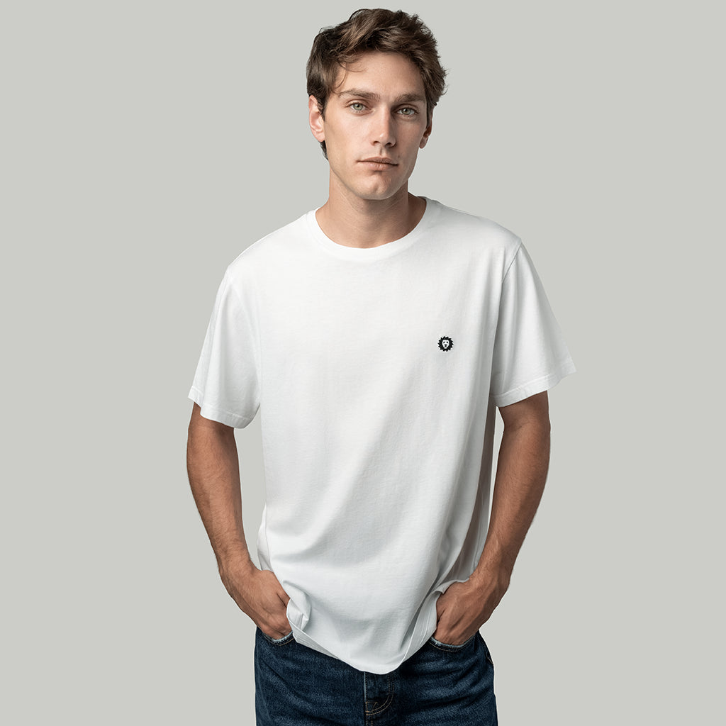 Lion Tee Essentials - White (2)